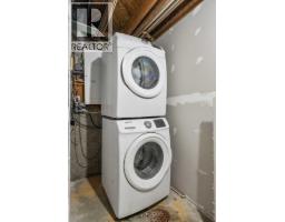 424 Penbrooke Crescent Se, Calgary, AB T2A3T7 Photo 36