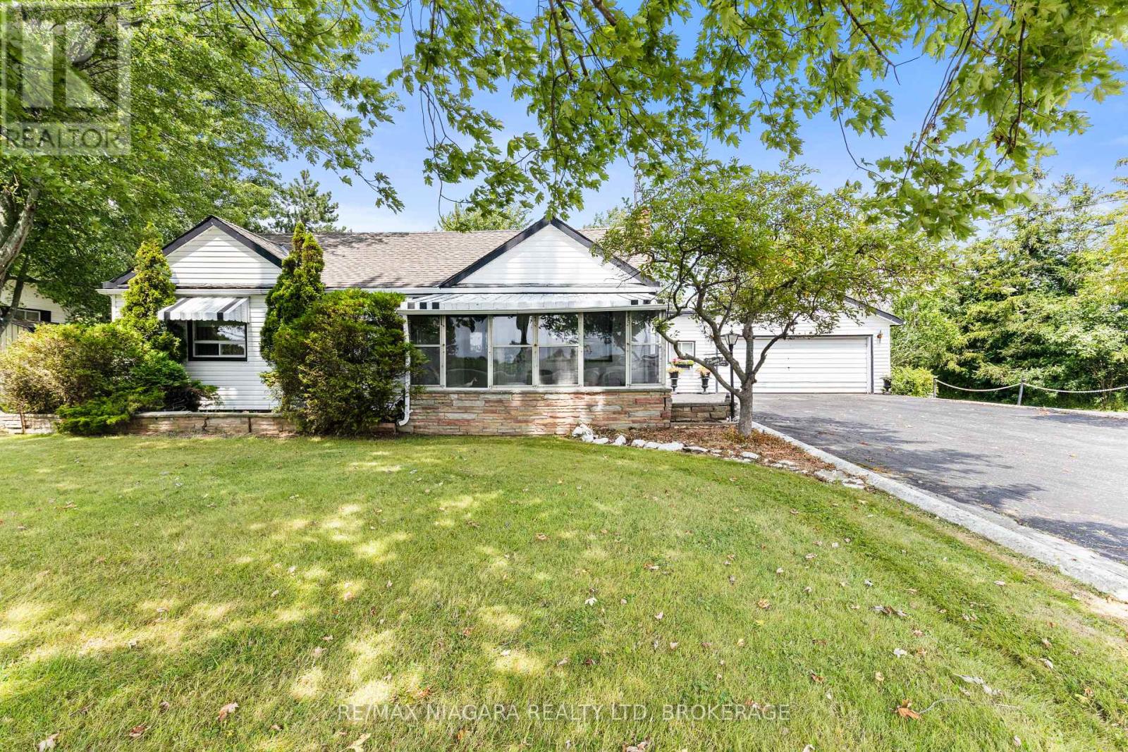 2249 NORTH SHORE DRIVE - 4