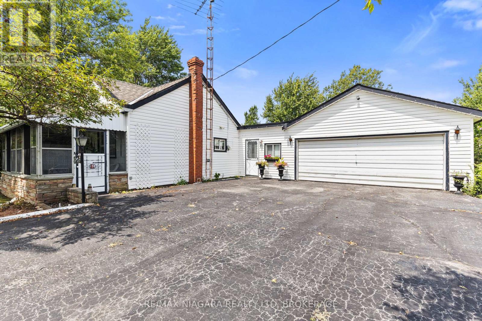 2249 NORTH SHORE DRIVE - 5
