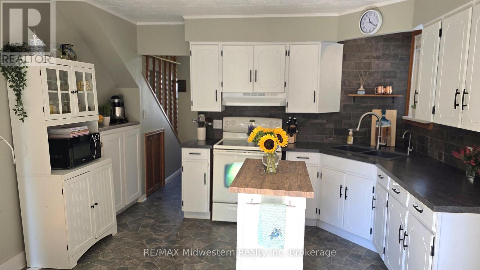 59 FLORA STREET - Image 16