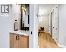 Bedroom - 540 Lawthorn Way, Airdrie, AB T4A3N9 Photo 11