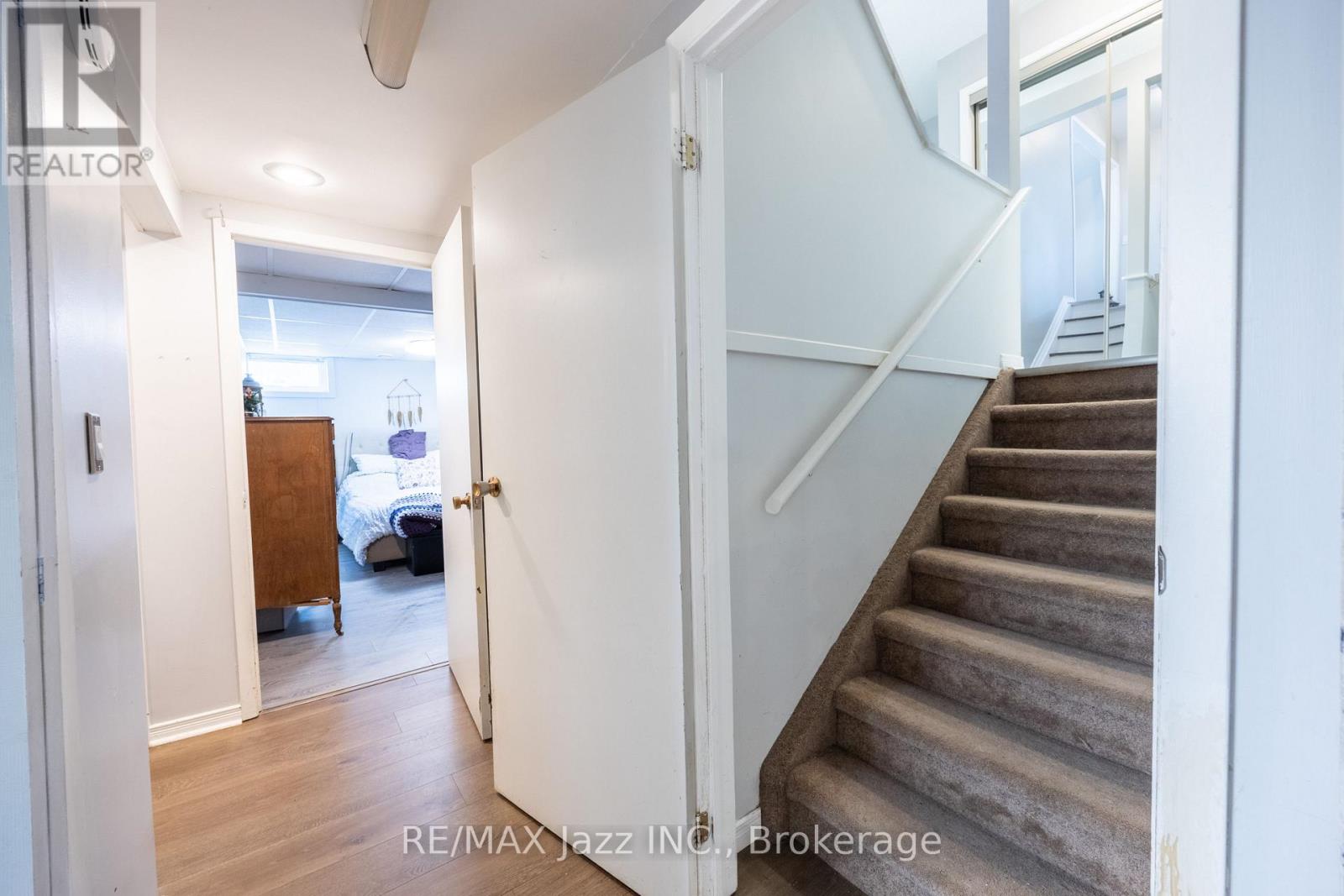 62 CROSSLEY DRIVE - 28