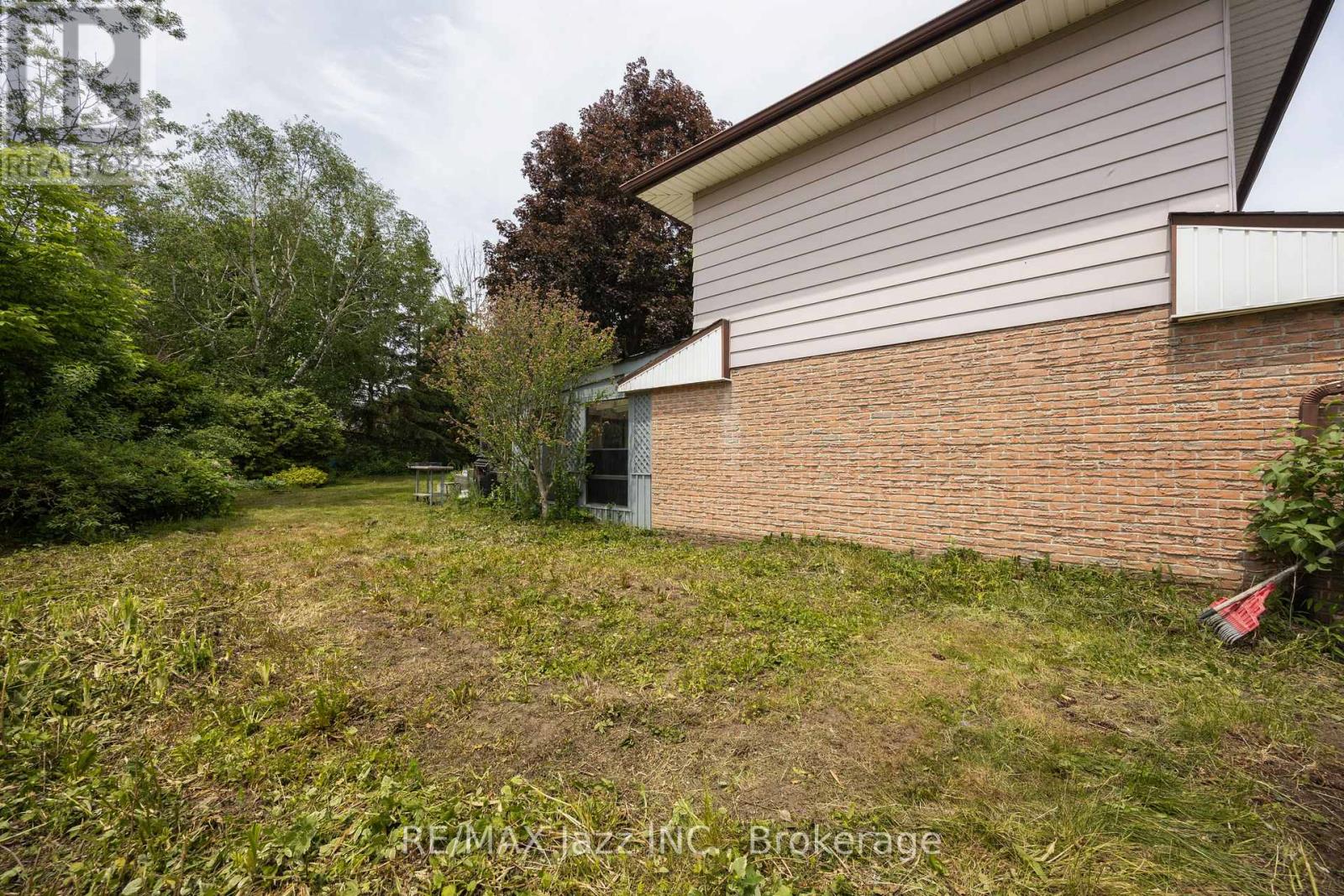 62 CROSSLEY DRIVE - Image 7