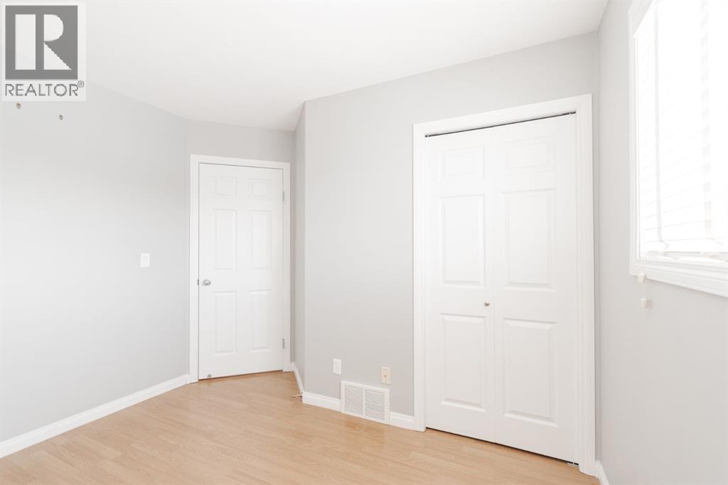 124 Fox Crescent - Image 25