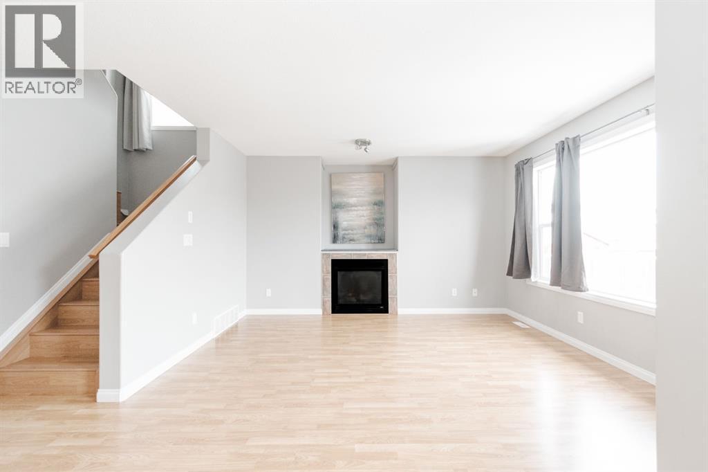 124 Fox Crescent - 2