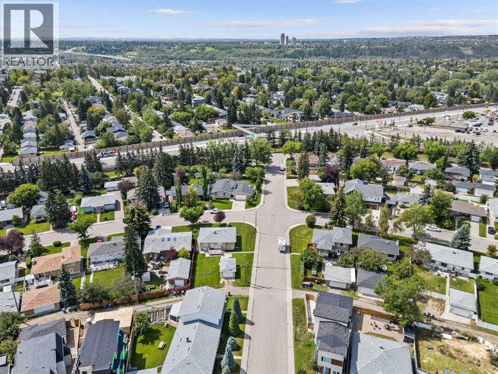 2140 Halifax Crescent NW - Image 5