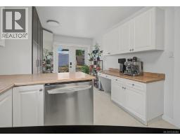 628 Winchester Ave, Nanaimo, BC V9R4B7 Photo 11