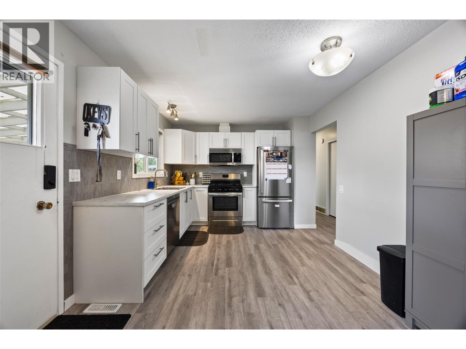 634 PATRICIA Avenue - Image 10