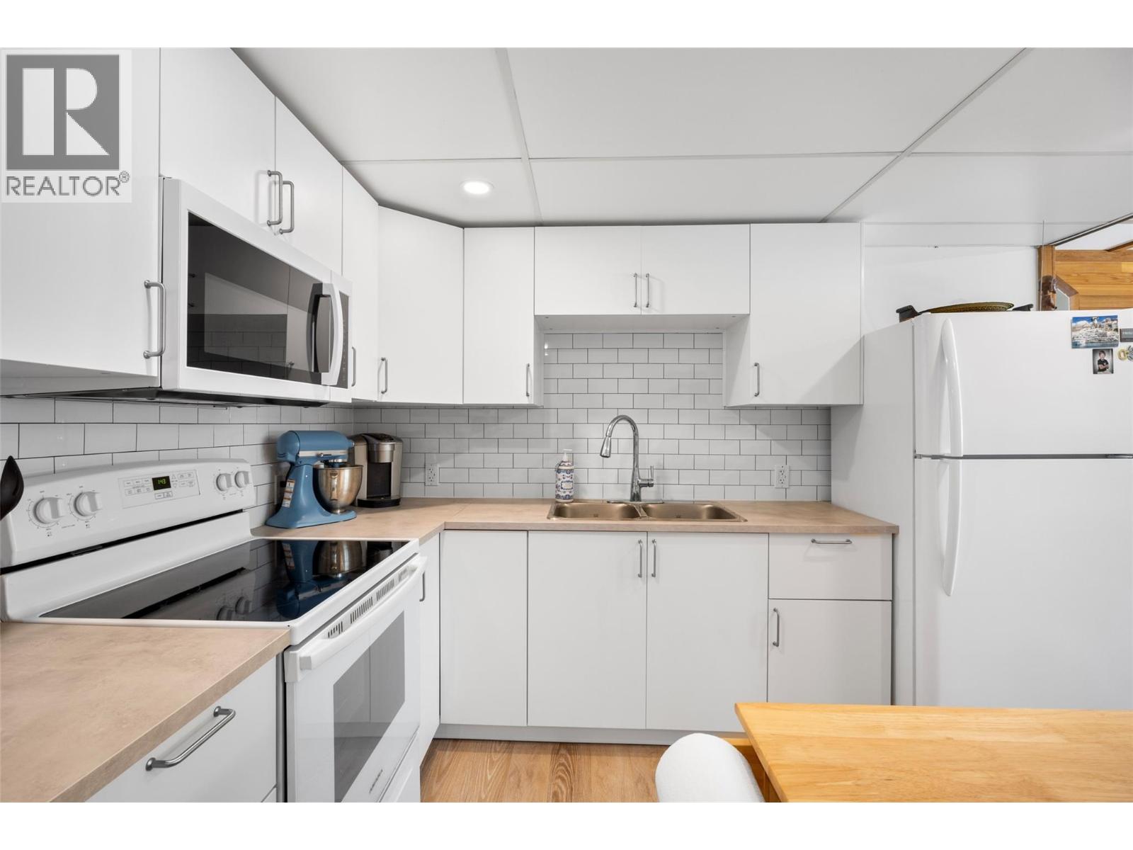 634 PATRICIA Avenue - 21