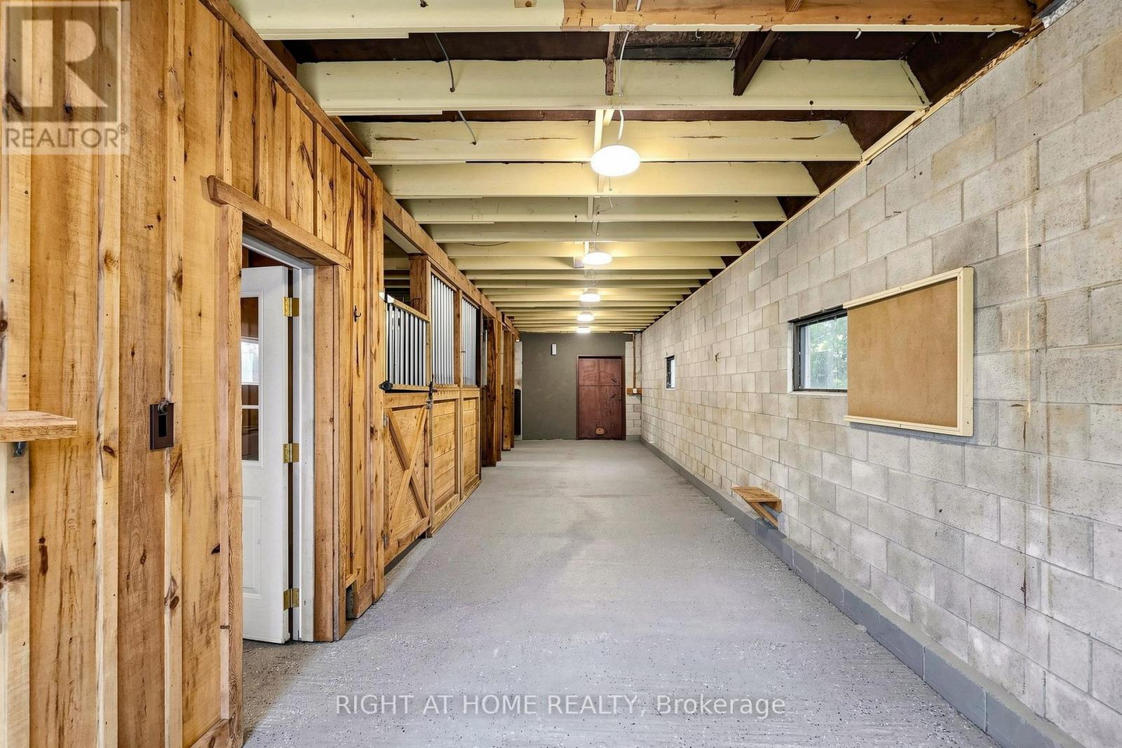 3016 COLE ROAD - 27