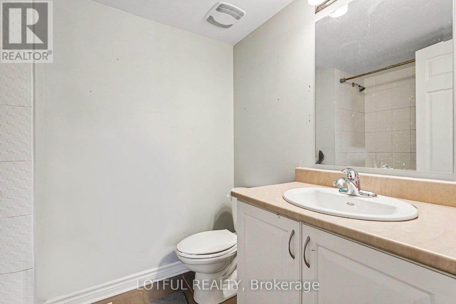 #20 585 CHAPMAN MILLS DRIVE - 14