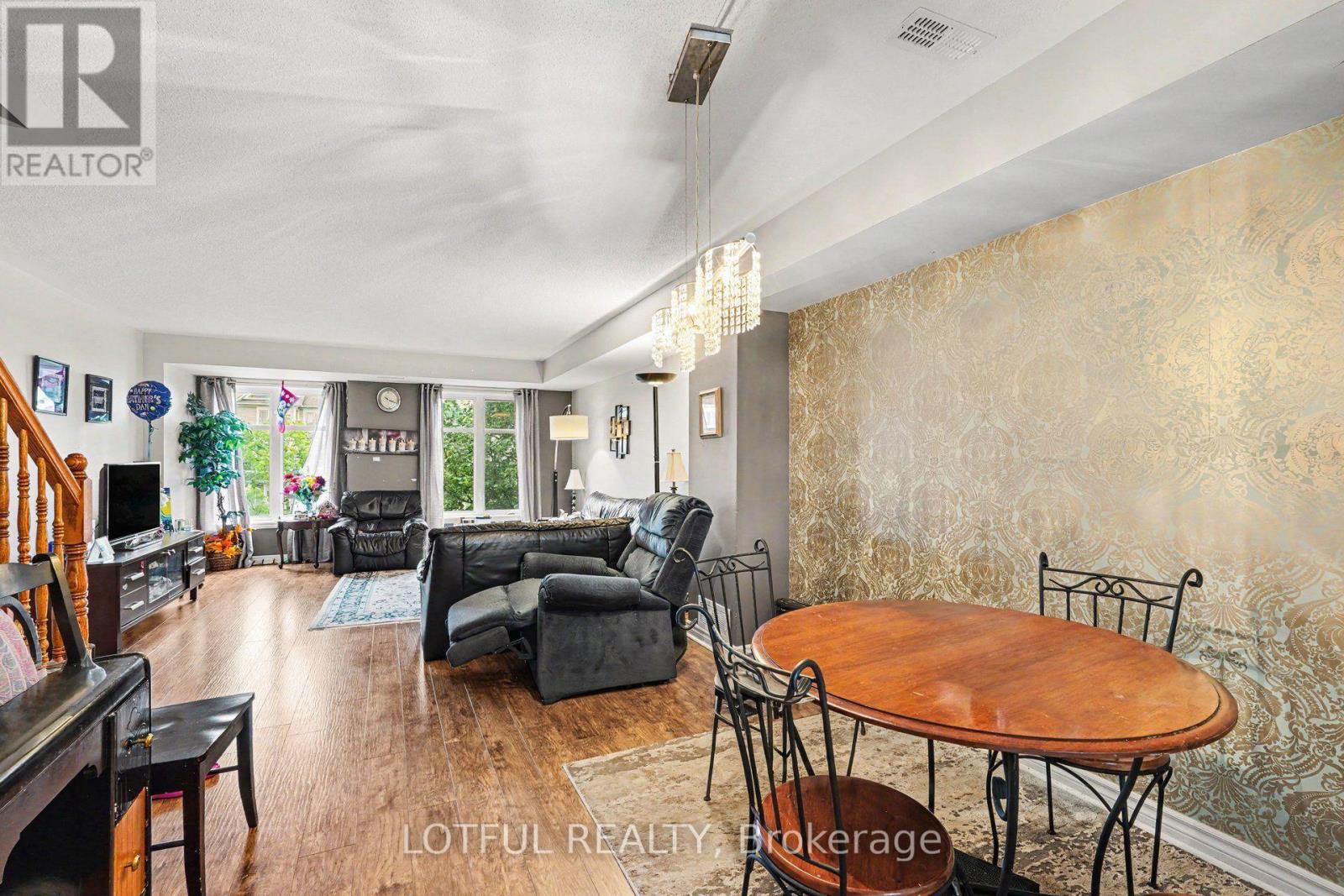 #20 585 CHAPMAN MILLS DRIVE - 3