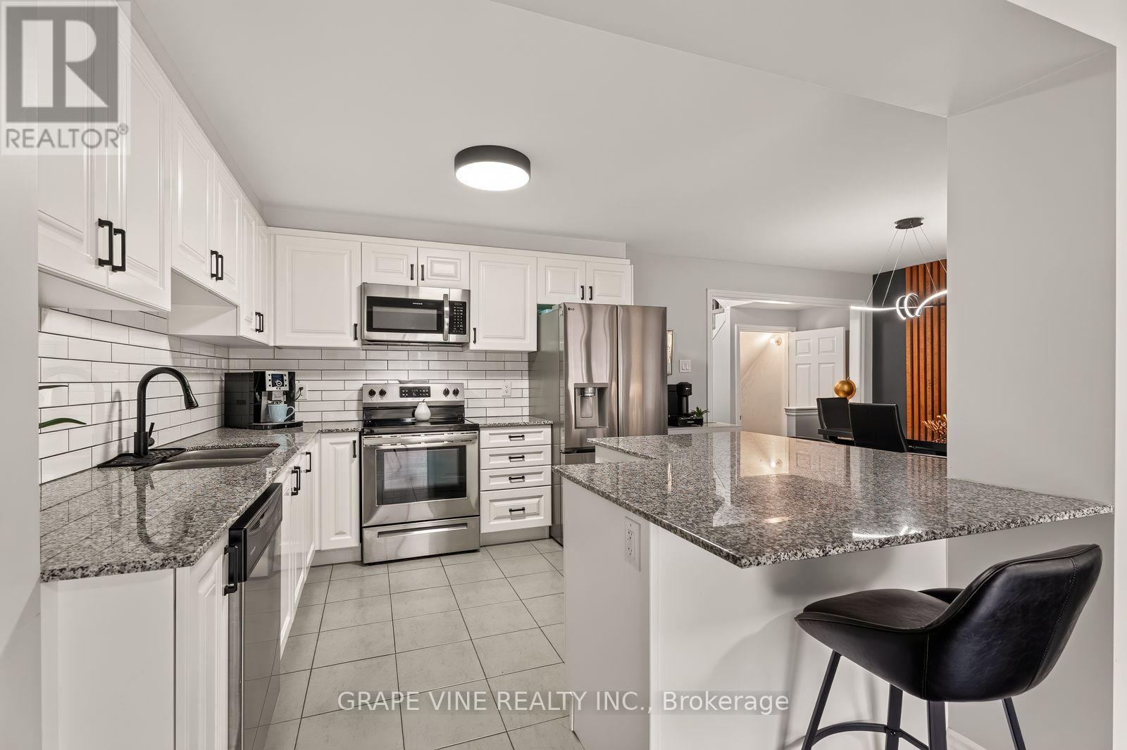3 Bed, 3 Bath House for Sale in Ottawa – 3566 RIVER RUN AVENUE, Ottawa – MLS# X13652396 - Image 11