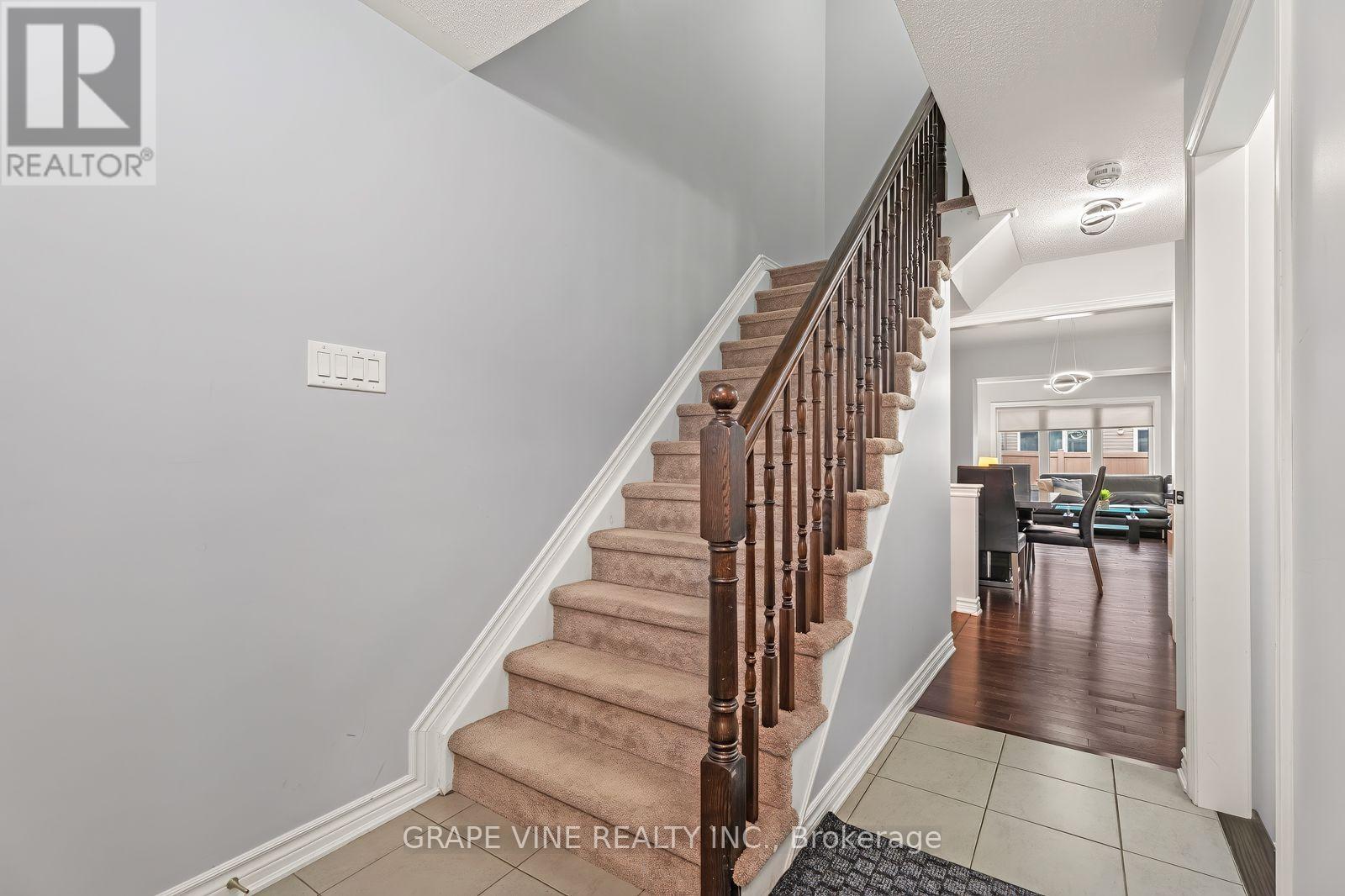3 Bed, 3 Bath House for Sale in Ottawa – 3566 RIVER RUN AVENUE, Ottawa – MLS# X13652396 - Image 19