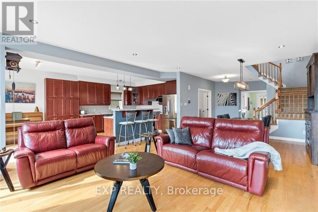 4 Bed, 4 Bath House for Sale in Ottawa – 254 FLODDEN WAY, Ottawa – MLS# X13652470 - Image 8