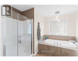 Bathroom - 254 Flodden Way, Ottawa, ON K2G7E1 Photo 15