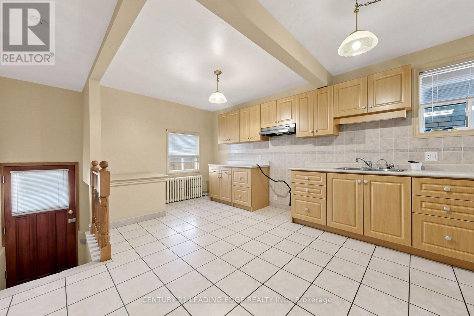 180 GILBERT AVENUE - 10