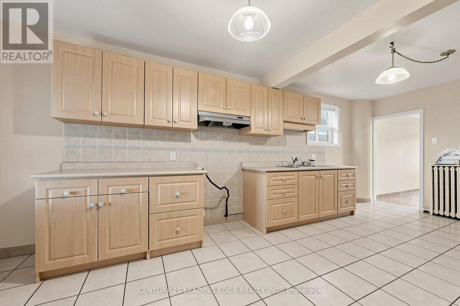 180 GILBERT AVENUE - 13