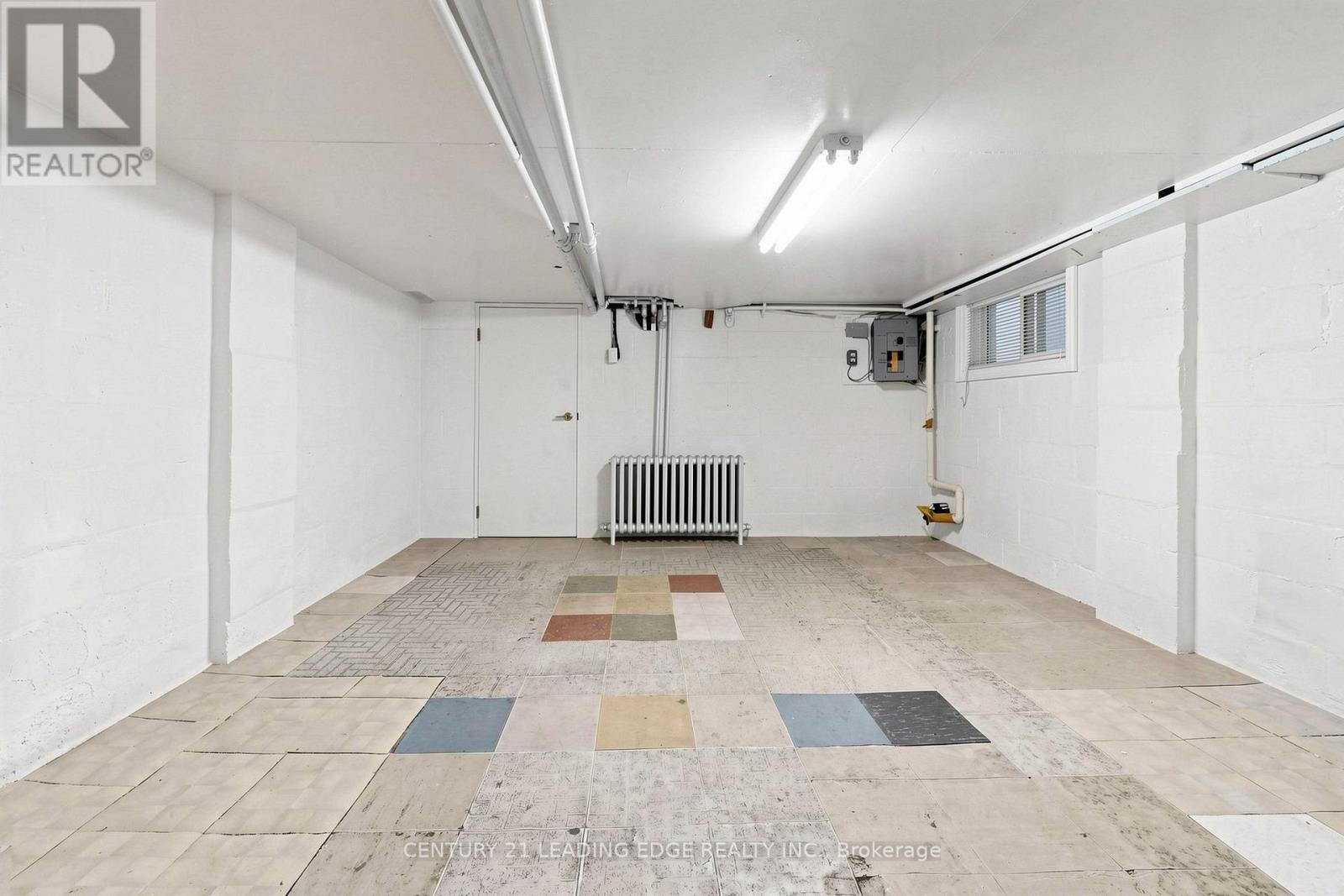 180 GILBERT AVENUE - 24