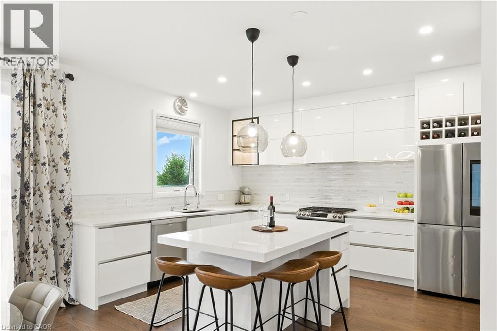 74 GELLERT Drive - 18