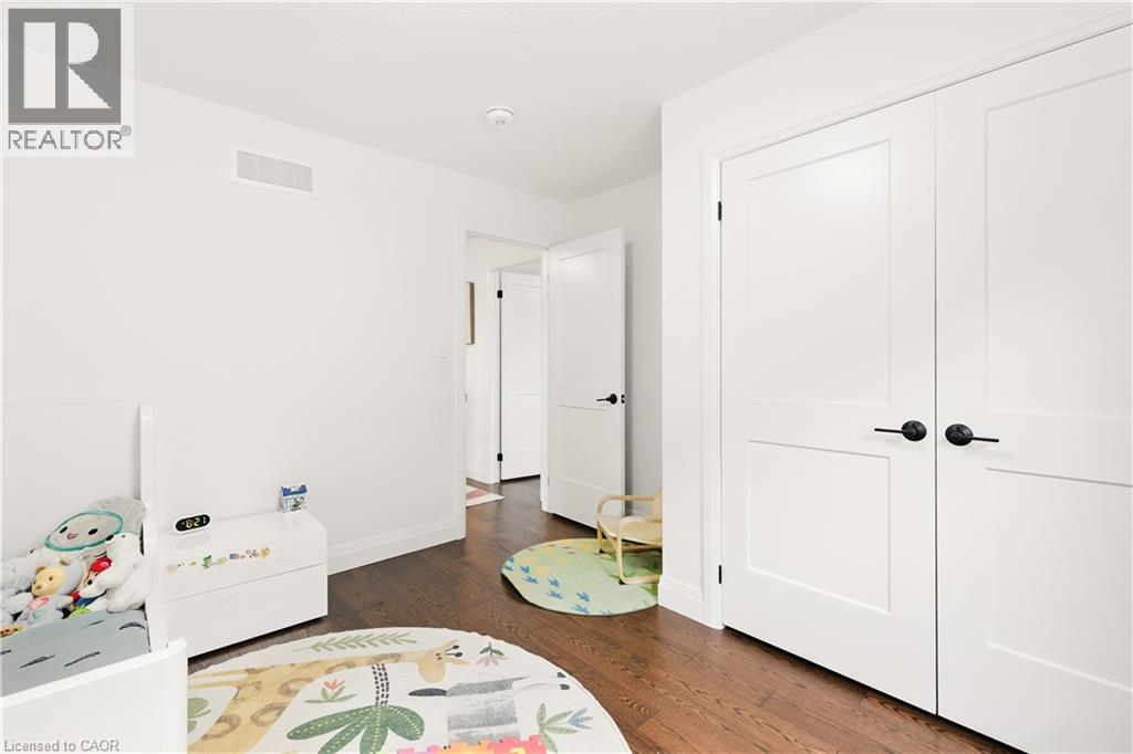 74 GELLERT Drive - 22