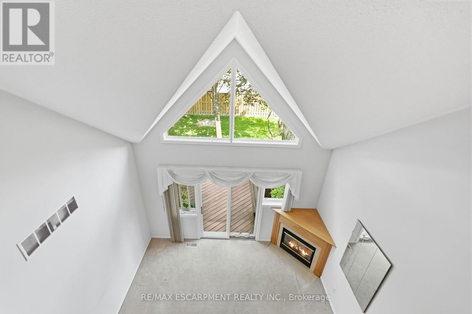 #41 212 STONEHENGE DRIVE - 23