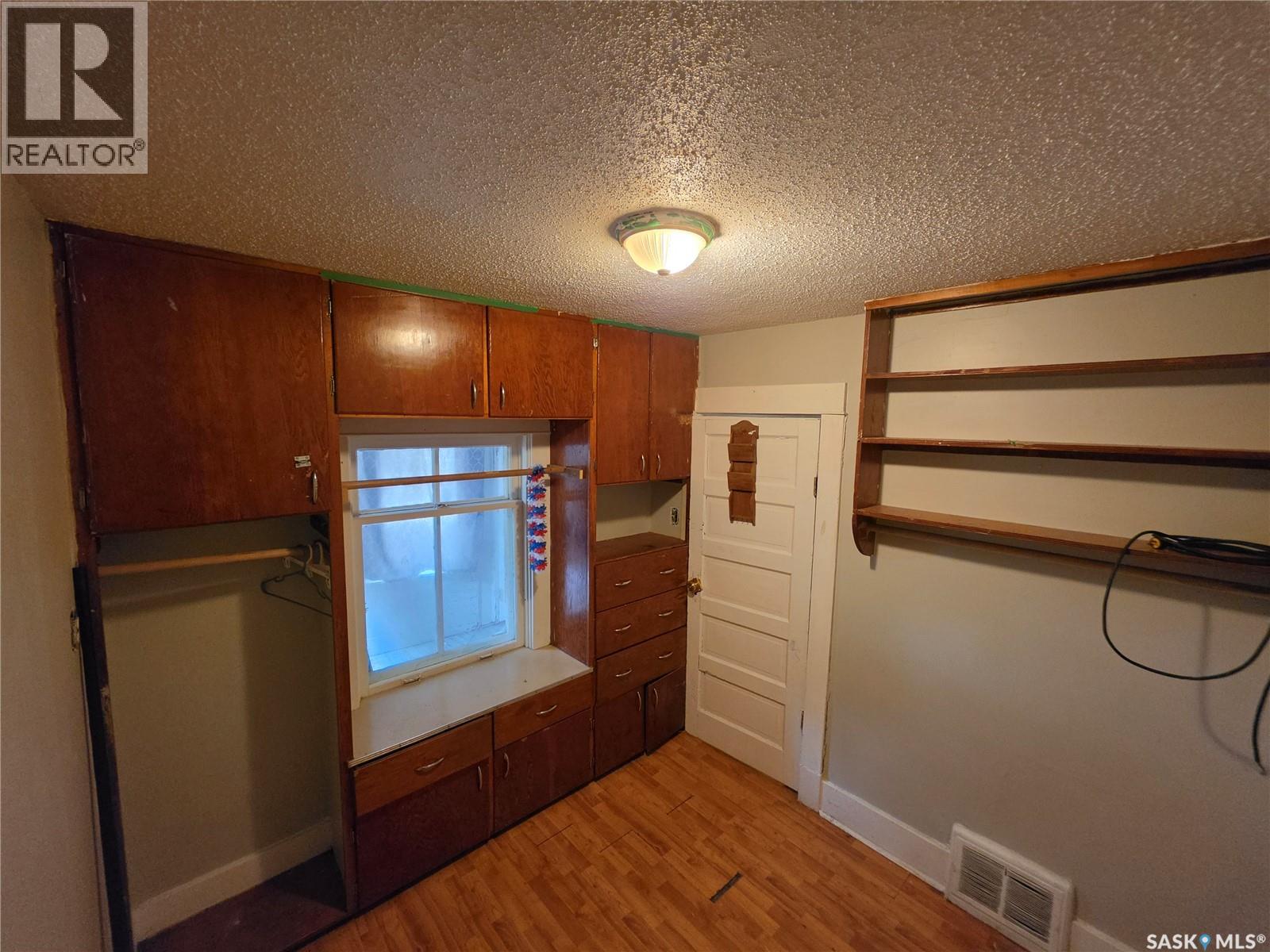 1041 Argyle STREET, Regina — photo 3