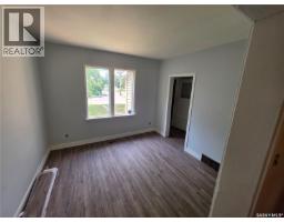 1525 Elphinstone Street, Regina, SK S4T3M9 Photo 8