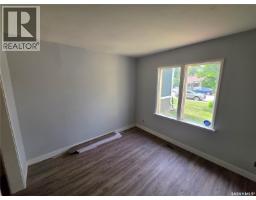 1525 Elphinstone Street, Regina, SK S4T3M9 Photo 9