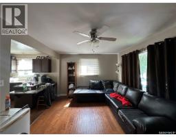 242 Third Avenue N, Kamsack, SK S0A1S0 Photo 11