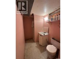 242 Third Avenue N, Kamsack, SK S0A1S0 Photo 21