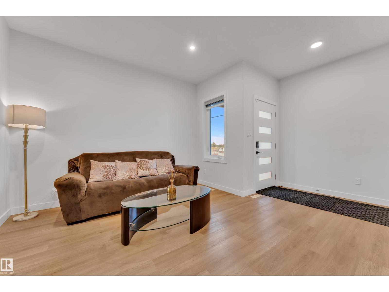 4514 63 ST - 7