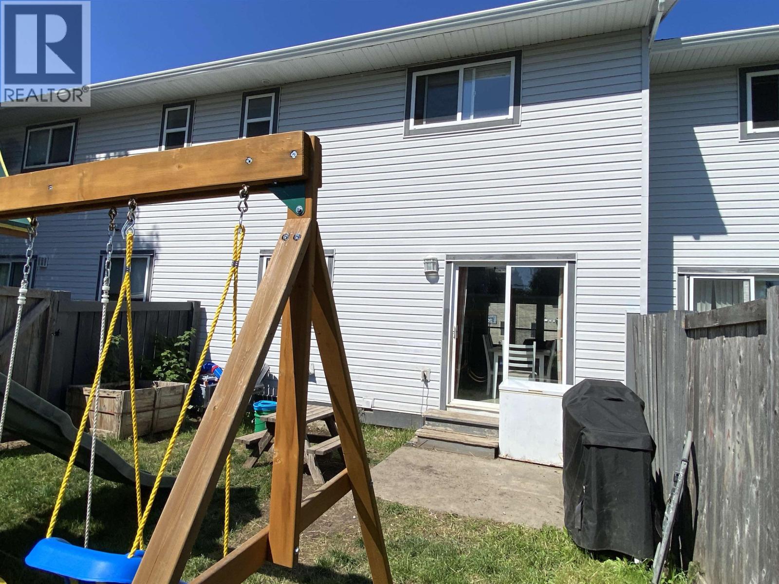 #3-2705 KALUM Street, Terrace