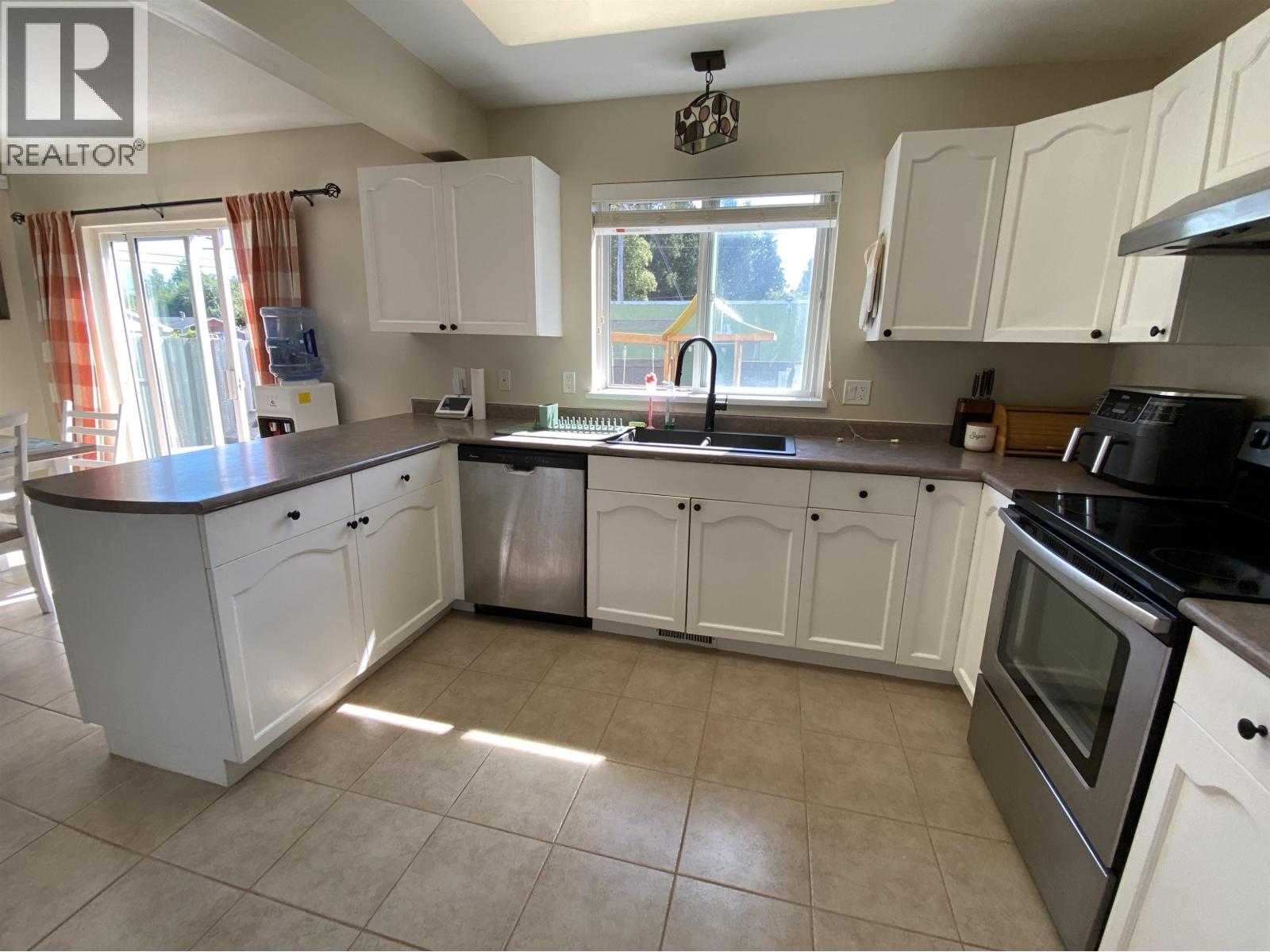 #3-2705 KALUM Street, Terrace