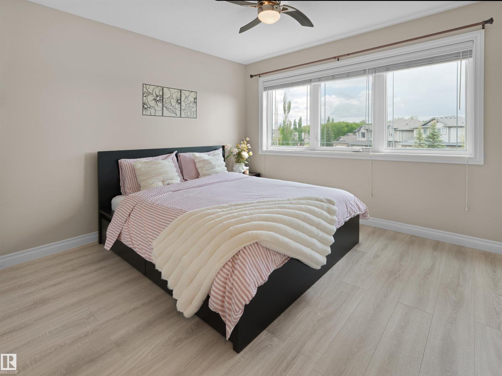8708 207 ST NW - 23