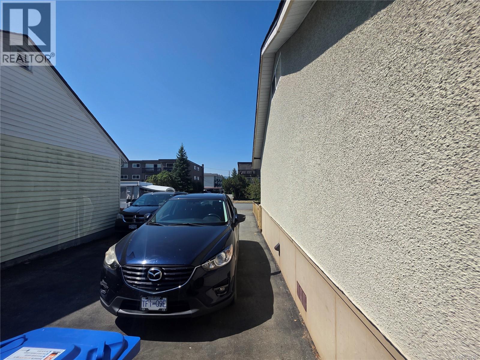 3871 Anderson Ave - Image 21