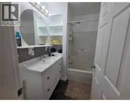 3871 Anderson Ave, Port Alberni, BC V9Y5B1 Photo 14