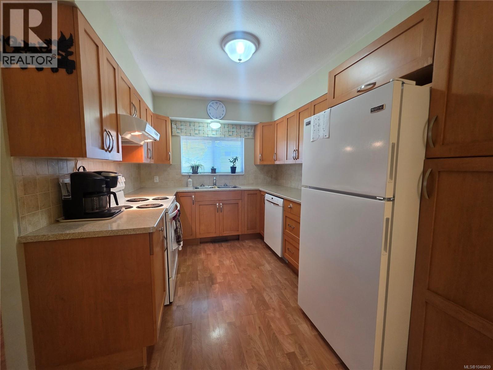 3871 Anderson Ave - 8