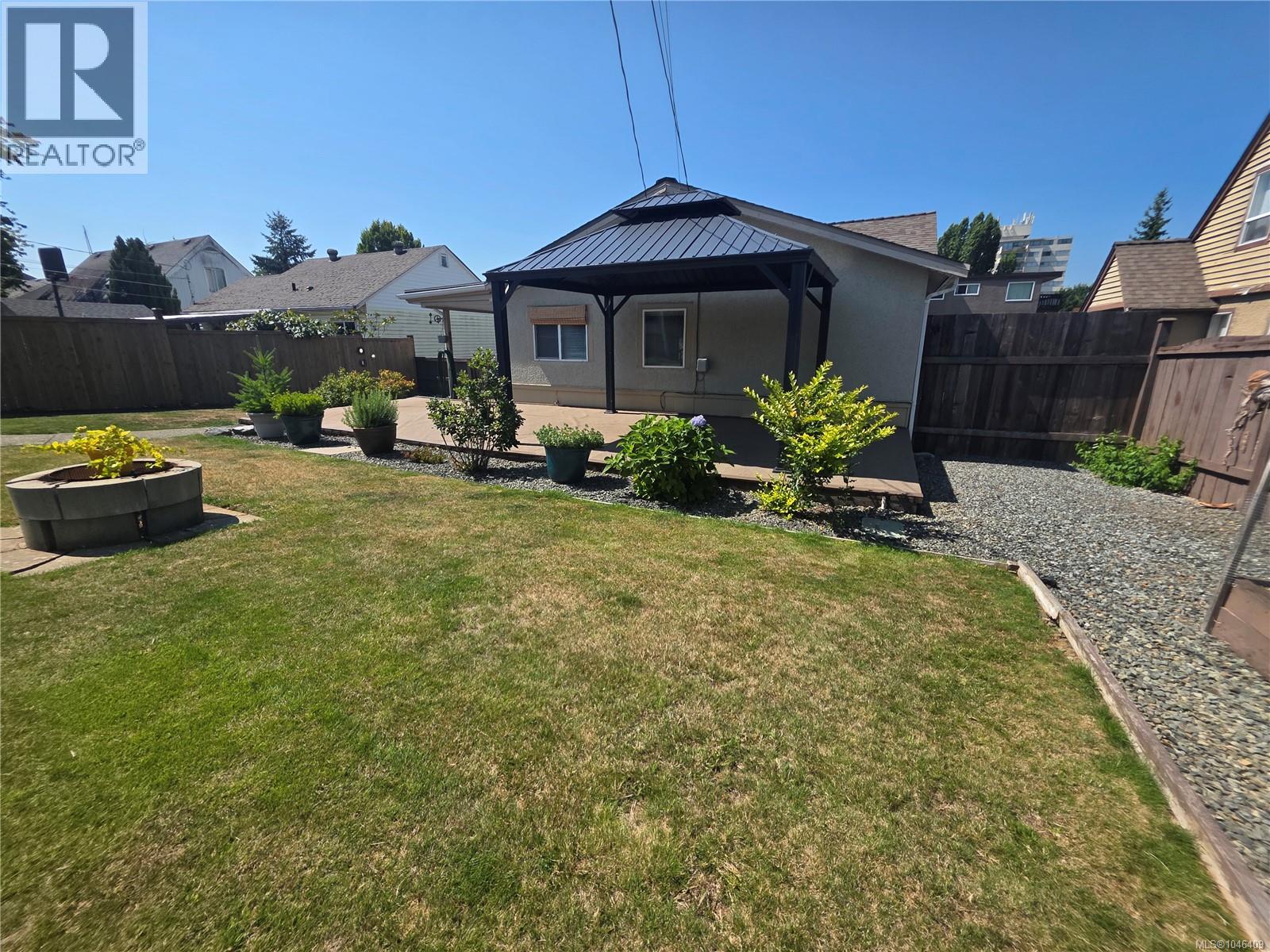3871 Anderson Ave - 23