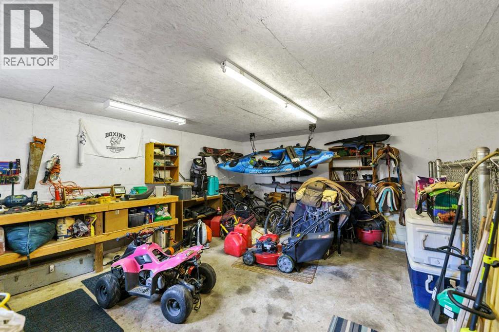 1174 16 Street NE - Image 47