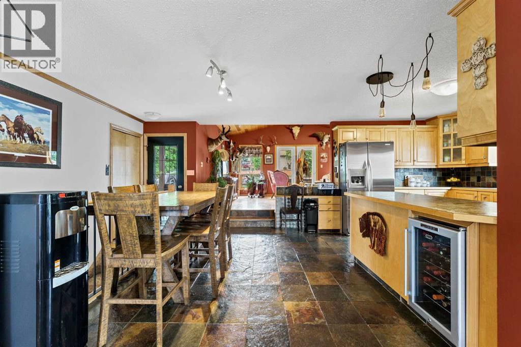 1174 16 Street NE - Image 10