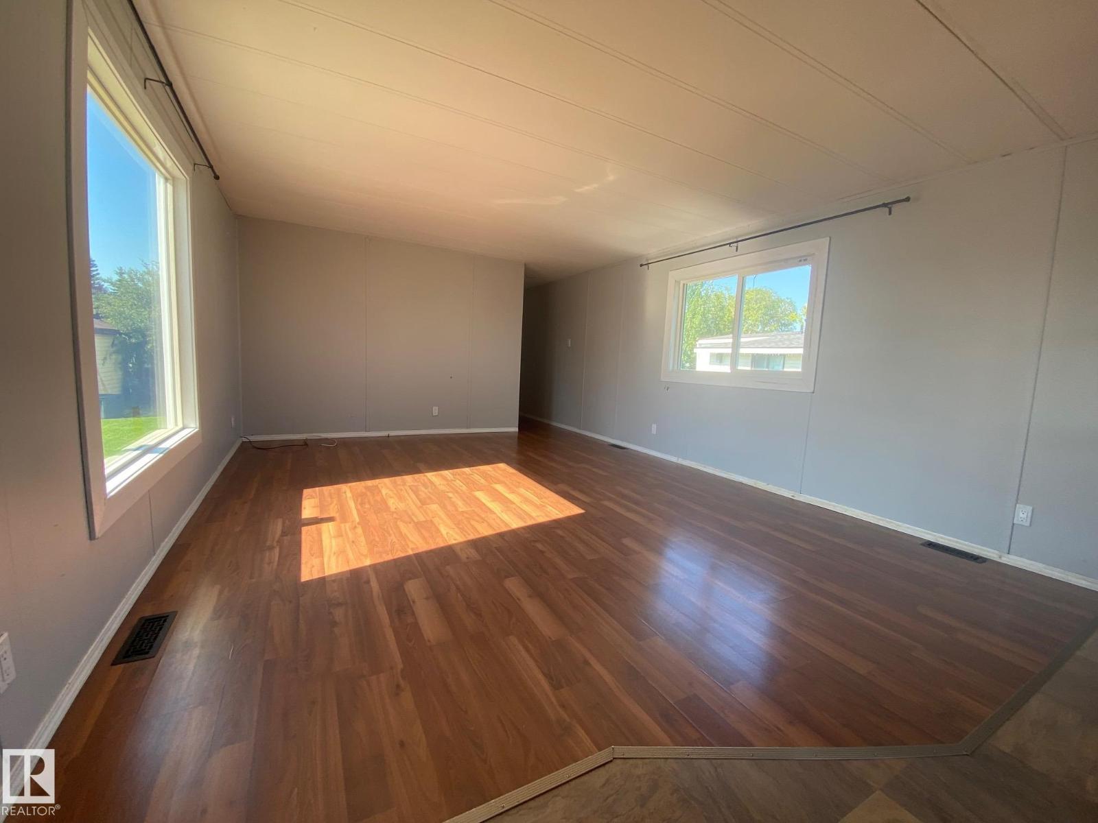 042-4819 51 Avenue - Photo 15