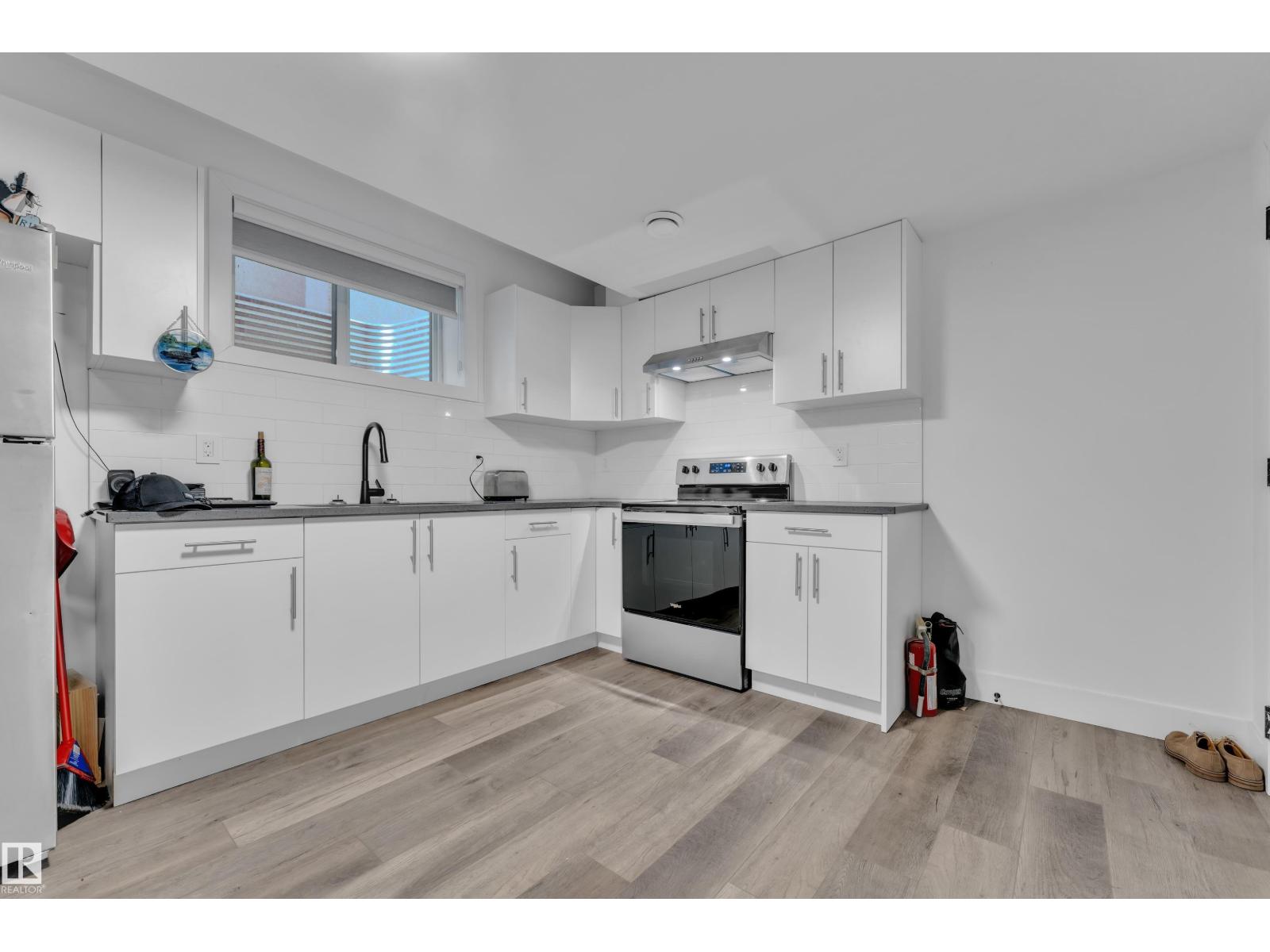 10227 146 ST NW - Image 48