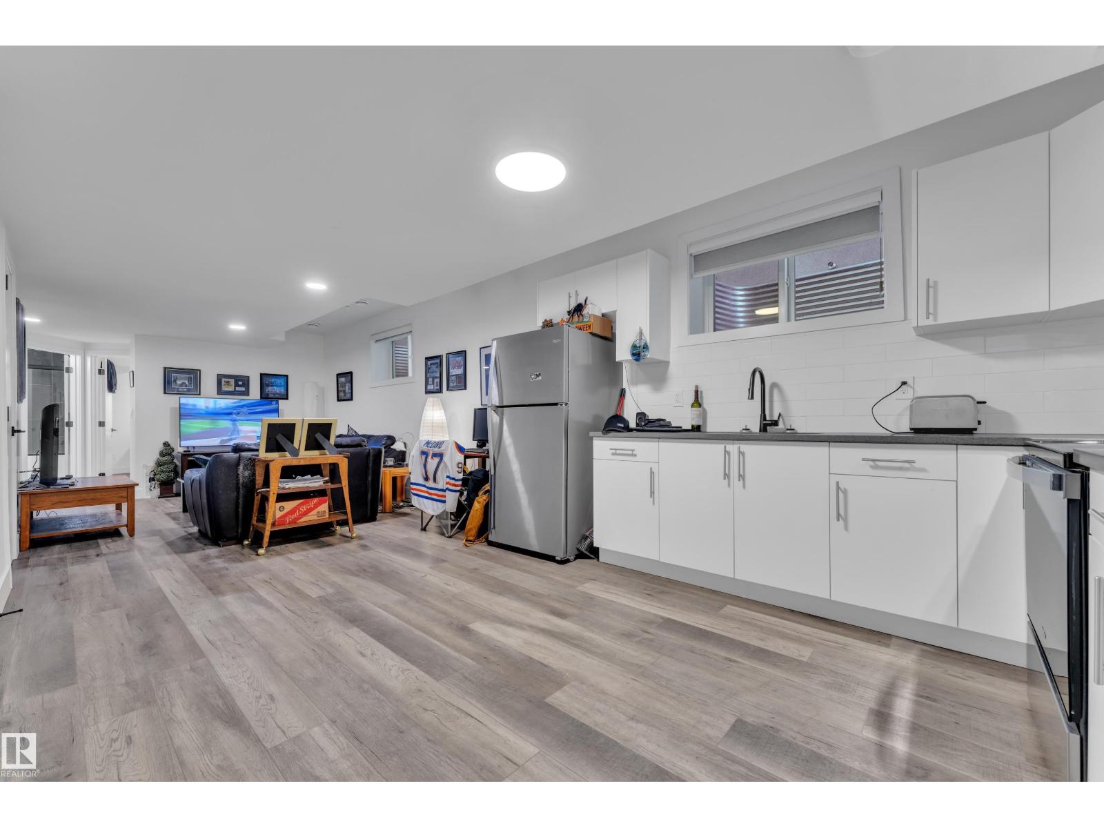 10227 146 ST NW - Image 49