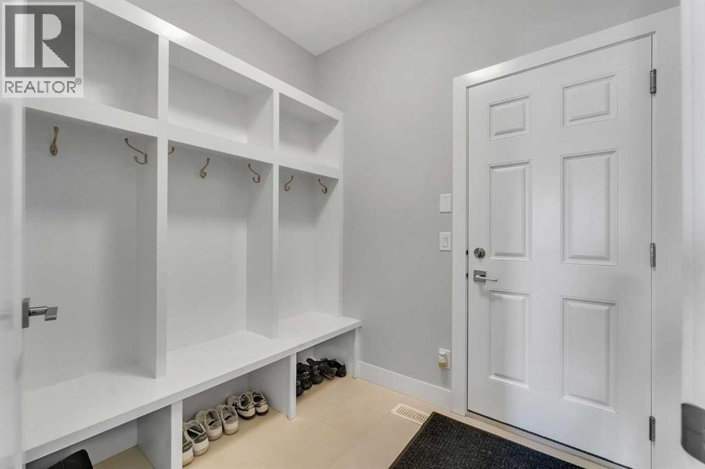 81 Carringvue Manor NW - Image 16