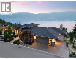 Living room - 3320 Acacia Lane, Kelowna, BC V1V3G1 Photo 10