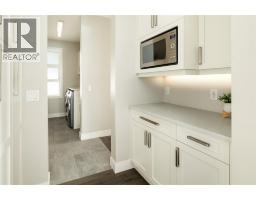 3320 Acacia Lane, Kelowna, BC V1V3G1 Photo 33