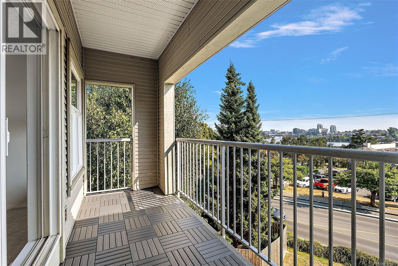 #312 3008 Washington Ave - Image 10