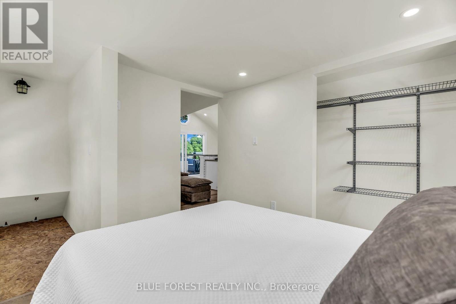 213 WILLIAM STREET - Image 12
