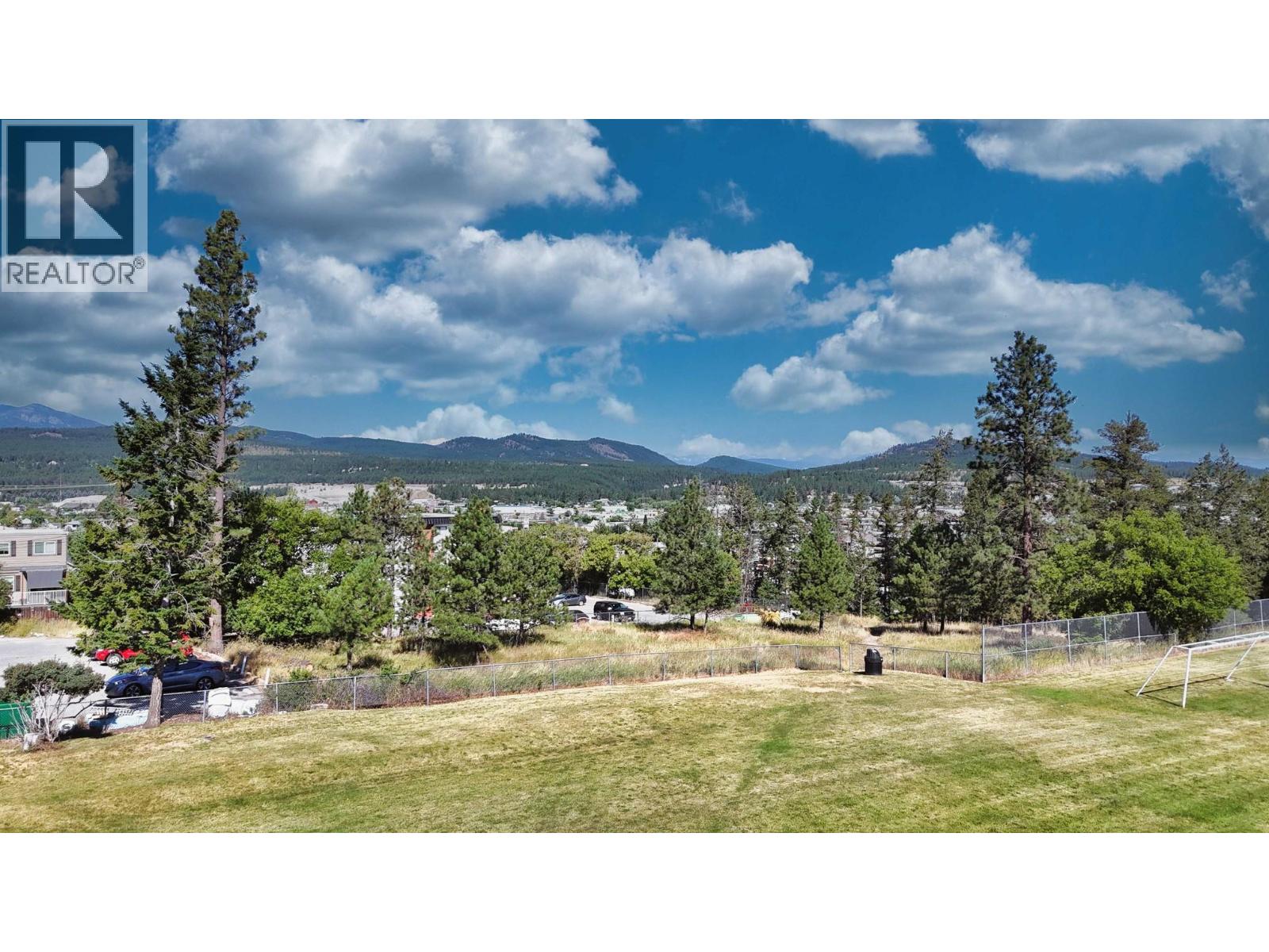  114 17A Avenue South, Cranbrook